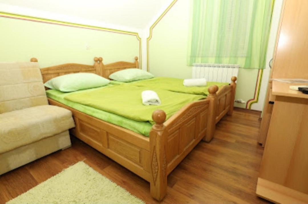 Rooms Odmaraliste Jablan Сень Екстер'єр фото
