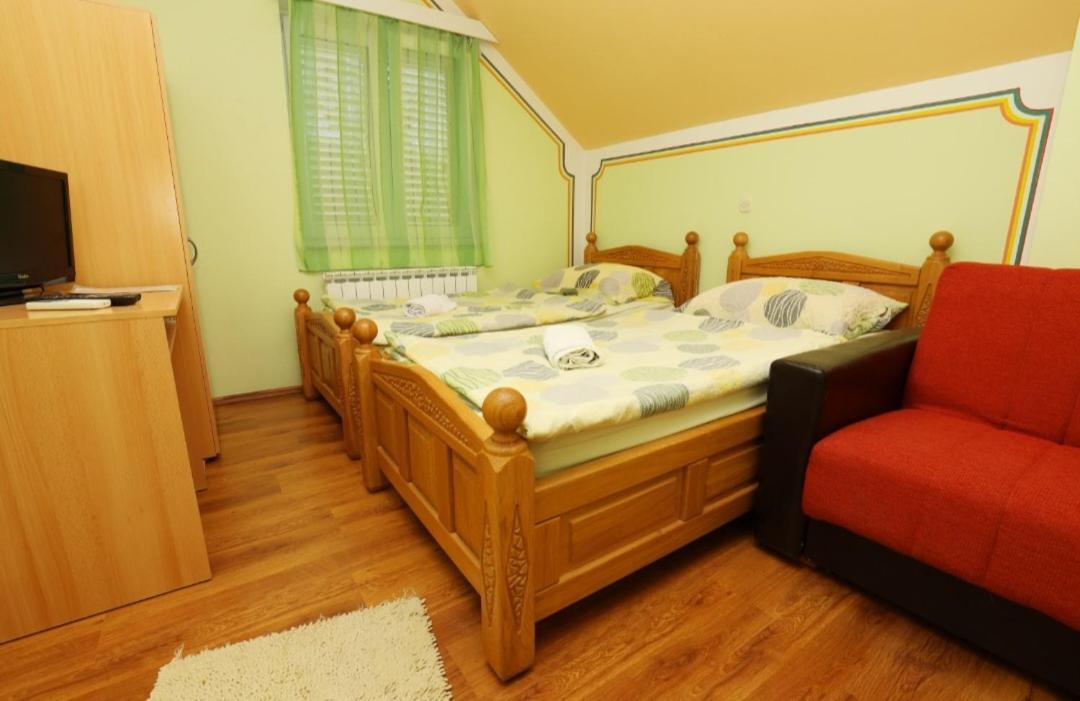 Rooms Odmaraliste Jablan Сень Екстер'єр фото
