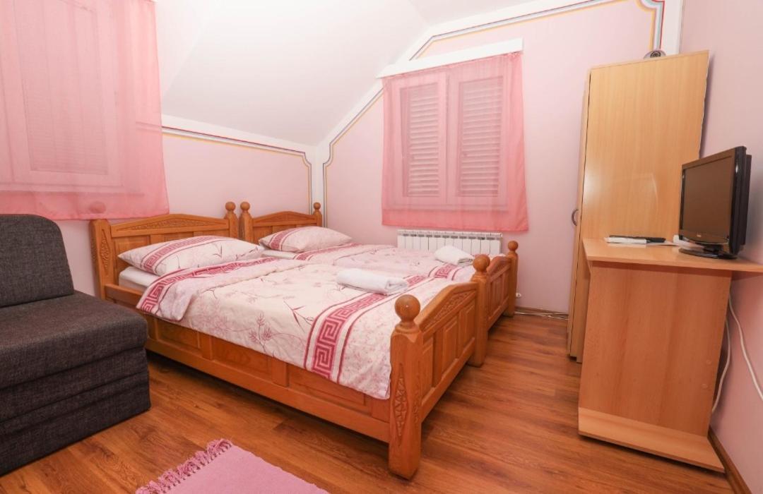 Rooms Odmaraliste Jablan Сень Екстер'єр фото