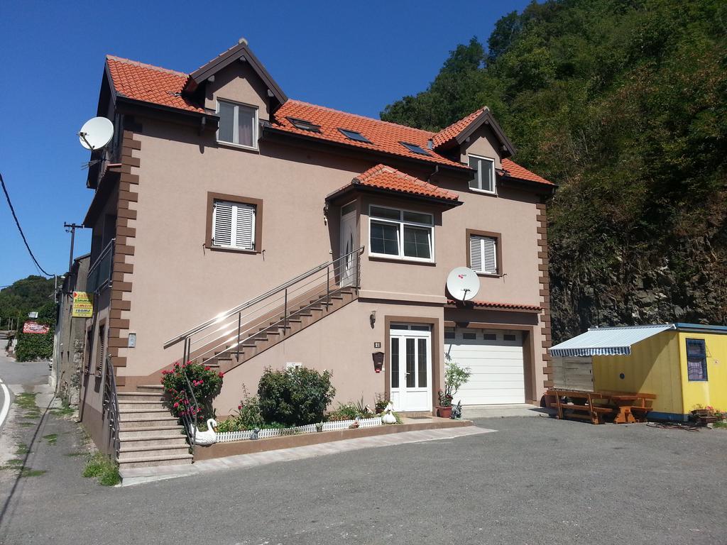 Rooms Odmaraliste Jablan Сень Екстер'єр фото